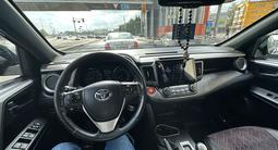 Toyota RAV4 2018 годаүшін13 000 000 тг. в Усть-Каменогорск – фото 4