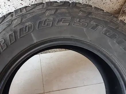 Bridgestone Dueler 265/65/17 хорошее состояние, без шишек и порезов. за 110 000 тг. в Алматы – фото 4