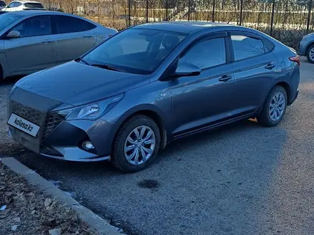 Hyundai Accent 2021 года за 7 200 000 тг. в Актобе