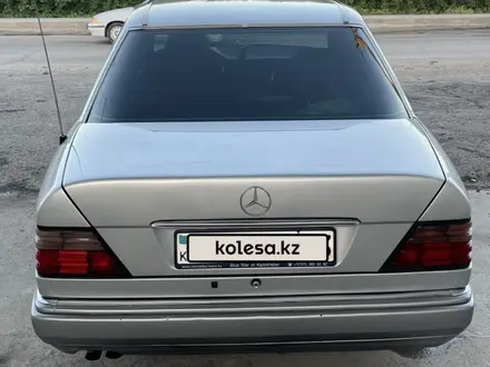 Mercedes-Benz E 280 1994 года за 3 300 000 тг. в Туркестан – фото 3