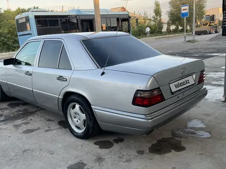 Mercedes-Benz E 280 1994 года за 3 300 000 тг. в Туркестан – фото 6