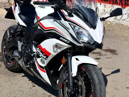 Kawasaki  Ninja 650 2017 года за 3 900 000 тг. в Алматы