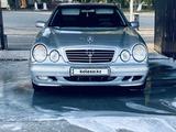 Mercedes-Benz E 320 1998 года за 2 100 000 тг. в Алматы