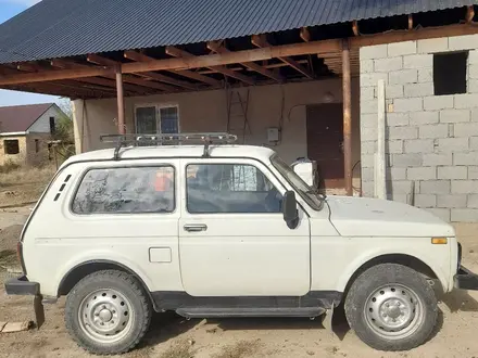 ВАЗ (Lada) Lada 2121 2000 года за 900 000 тг. в Шамалган – фото 3