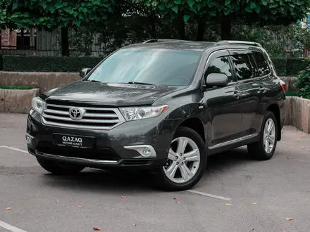 Toyota Highlander 2013 года за 14 300 000 тг. в Алматы