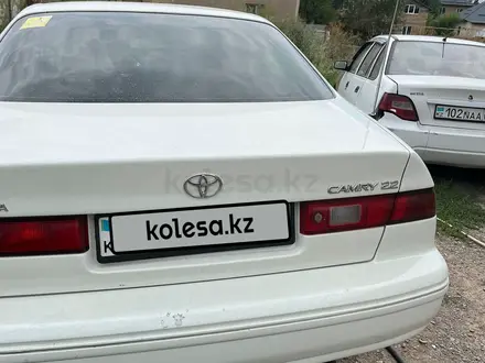 Toyota Camry 1998 года за 3 800 000 тг. в Шаульдер – фото 4