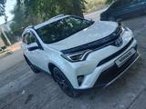 Toyota RAV4 2019 года за 16 000 000 тг. в Семей – фото 2