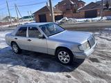 Mercedes-Benz E 230 1992 года за 1 350 000 тг. в Астана – фото 2