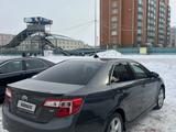 Toyota Camry 2013 года за 6 000 000 тг. в Актобе – фото 2