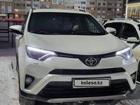Toyota RAV4 2017 года за 13 500 000 тг. в Павлодар