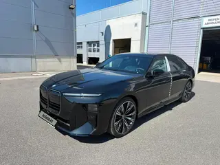 BMW 740 XDrive 3.0