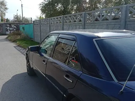 Mercedes-Benz E 230 1990 года за 1 500 000 тг. в Тараз