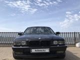 BMW 740 1995 года за 3 500 000 тг. в Уральск
