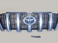Решетка радитора на Toyota Land Cruiser Prado 150 за 50 000 тг. в Алматы – фото 2
