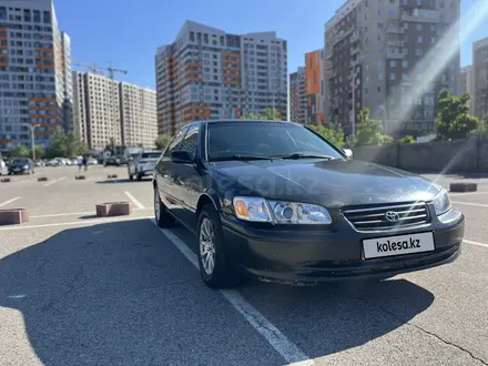 Toyota Camry 2000 года за 3 699 999 тг. в Алматы – фото 14