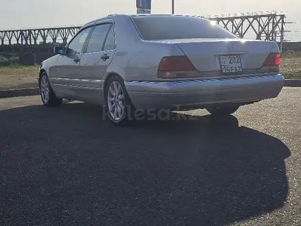 Mercedes-Benz S 320 1997 года за 4 000 000 тг. в Павлодар – фото 5