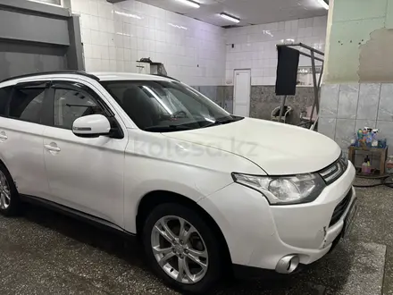 Mitsubishi Outlander 2012 года за 6 500 000 тг. в Павлодар – фото 3