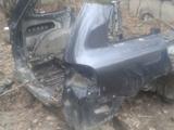 Заднее крыло за 1 000 тг. в Алматы