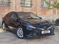 Toyota Camry 2018 года за 13 800 000 тг. в Семей
