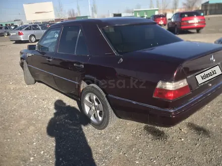 Mercedes-Benz E 230 1991 года за 1 300 000 тг. в Кызылорда – фото 3