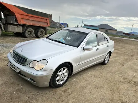 Mercedes-Benz C 180 2001 года за 3 200 000 тг. в Актобе – фото 2