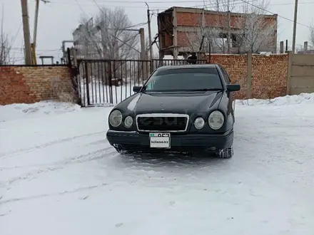 Mercedes-Benz E 230 1997 года за 2 200 000 тг. в Караганда – фото 7