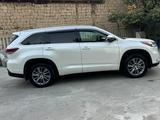 Toyota Highlander 2014 года за 15 900 000 тг. в Шымкент – фото 3