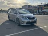 Toyota Sienna 2012 года за 11 350 000 тг. в Алматы – фото 3