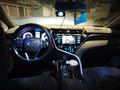 Toyota Camry 2020 года за 12 300 000 тг. в Атырау – фото 5