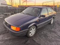 Volkswagen Passat 1993 годаүшін1 200 000 тг. в Экибастуз