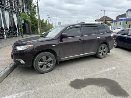 Toyota Highlander 2011 года за 12 000 000 тг. в Костанай