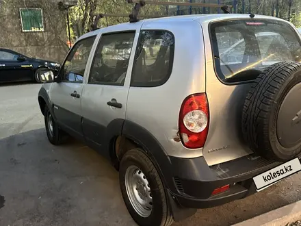 Chevrolet Niva 2013 года за 3 000 000 тг. в Астана – фото 3