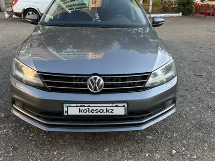 Volkswagen Jetta, 2015