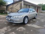 Toyota Camry 2001 годаүшін3 200 000 тг. в Шымкент – фото 2
