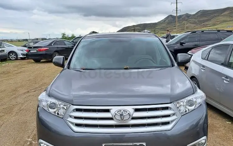 Toyota Highlander 2011 года за 7 500 000 тг. в Атырау