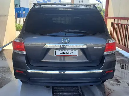 Toyota Highlander 2011 года за 7 500 000 тг. в Атырау – фото 5