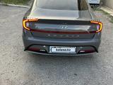 Hyundai Sonata 2023 года за 13 500 000 тг. в Шымкент – фото 3