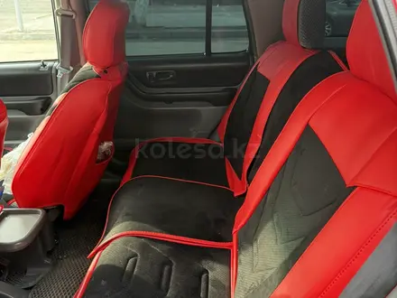 Honda CR-V 1997 года за 4 000 000 тг. в Караганда – фото 18