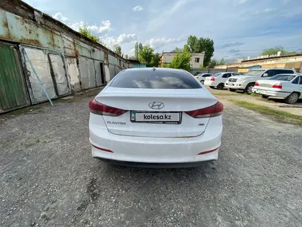 Hyundai Elantra 2018 года за 6 300 000 тг. в Кызылорда – фото 3