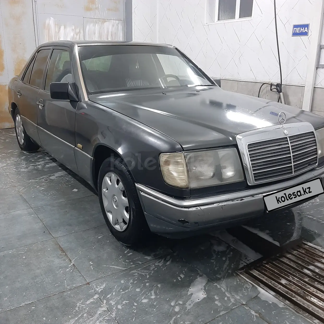 Mercedes-Benz E-Class, 1992