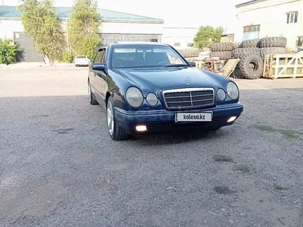 Mercedes-Benz E 240 1997 года за 3 700 000 тг. в Шымкент – фото 11