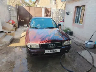 Audi 80