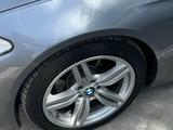 Оригинальные диски р19 от BMW F10 на летней резине за 400 000 тг. в Тараз – фото 2