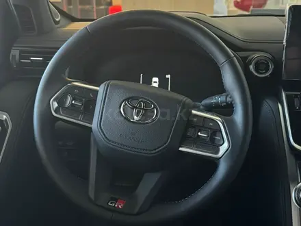 Toyota Land Cruiser GR Sport 2026 года за 67 480 000 тг. в Актобе – фото 15