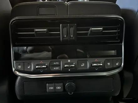 Toyota Land Cruiser GR Sport 2026 года за 67 480 000 тг. в Актобе – фото 10