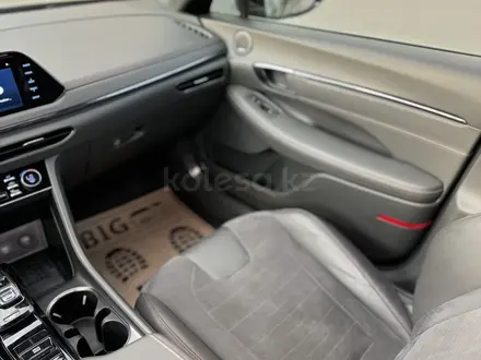 Hyundai Sonata 2021 года за 11 450 000 тг. в Шымкент – фото 13