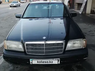 Mercedes-Benz C 280