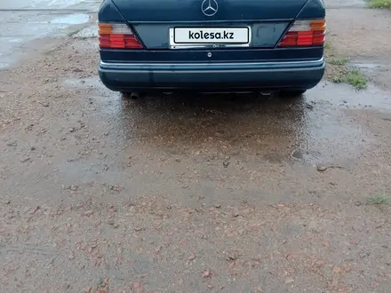 Mercedes-Benz E 230 1991 года за 1 100 000 тг. в Петропавловск – фото 6