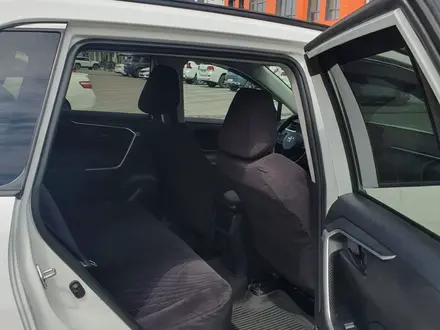 Toyota RAV4 2020 года за 13 500 000 тг. в Актау – фото 4