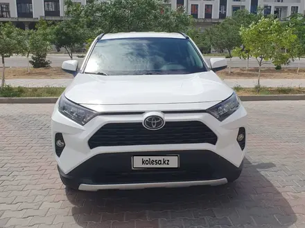 Toyota RAV4 2020 года за 13 500 000 тг. в Актау – фото 2